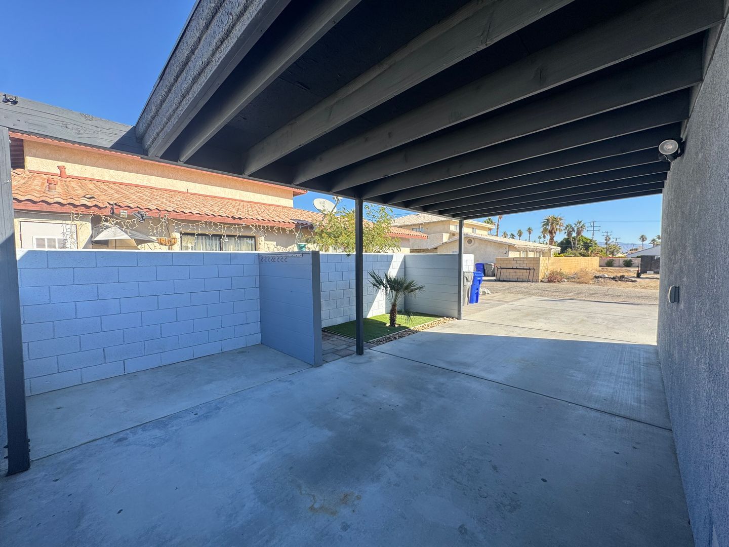 28670 Landau Blvd - Unit A - Cathedral City - California - 3 bed, 2 bath rental property