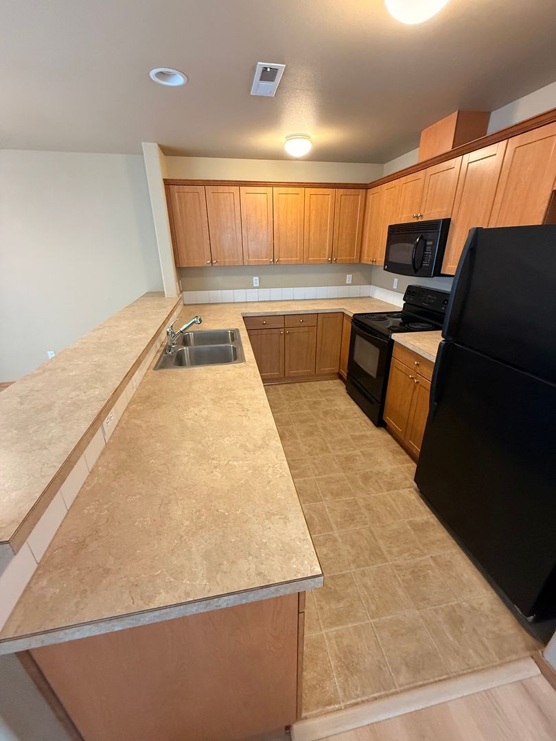 2976 SW Indian Circle - Redmond - Oregon - 3 bed, 2.5 bath rental property