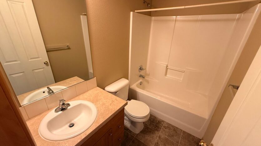 2976 SW Indian Circle - Redmond - Oregon - 3 bed, 2.5 bath rental property
