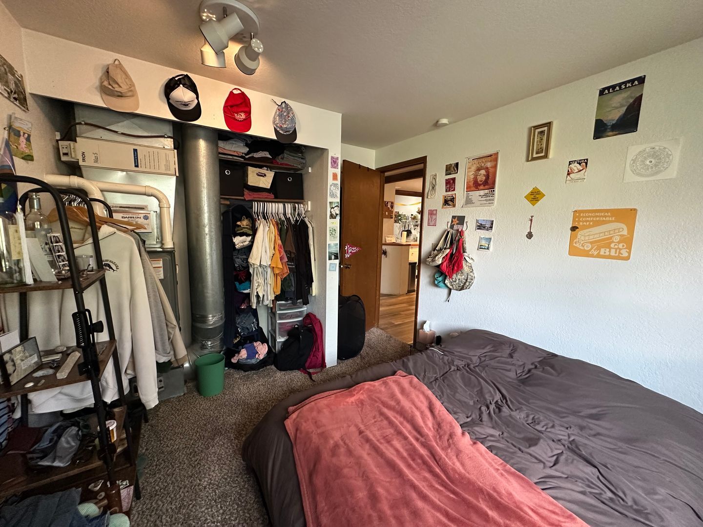 3025 Wilson Ave Aly - Bellingham - Washington - 4 bed, 2 bath rental property