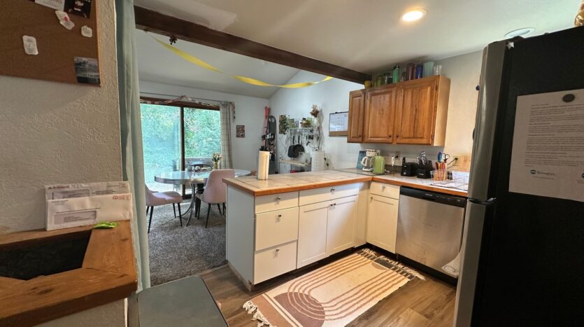 3025 Wilson Ave Aly - Bellingham - Washington - 4 bed, 2 bath rental property