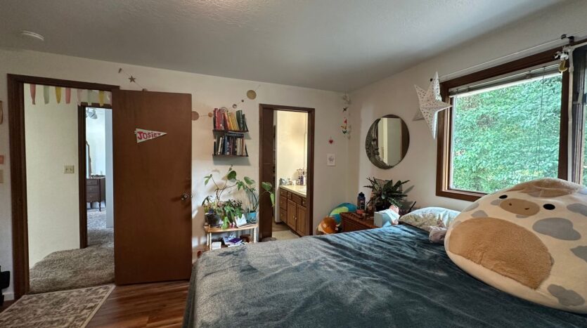 3025 Wilson Ave Aly - Bellingham - Washington - 4 bed, 2 bath rental property