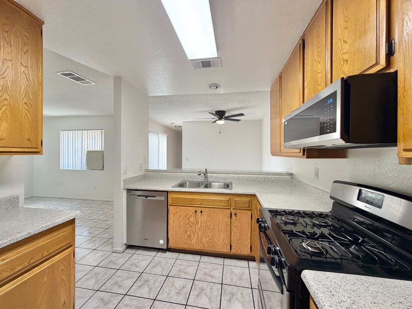 33750 Sky Blue Water Trail - 01 - Cathedral City - California - 3 bed, 2 bath rental property