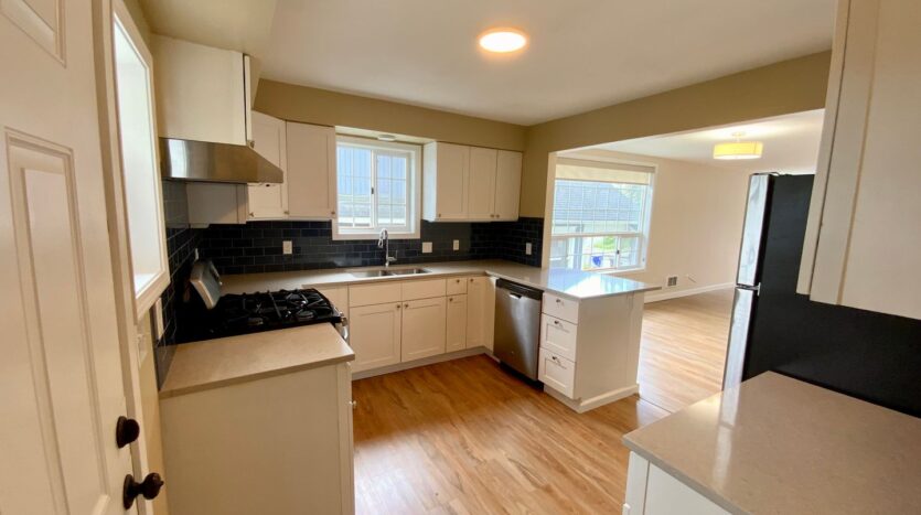 3827 Wetmore Ave - Everett - Washington - 2 bed, 1 bath rental property