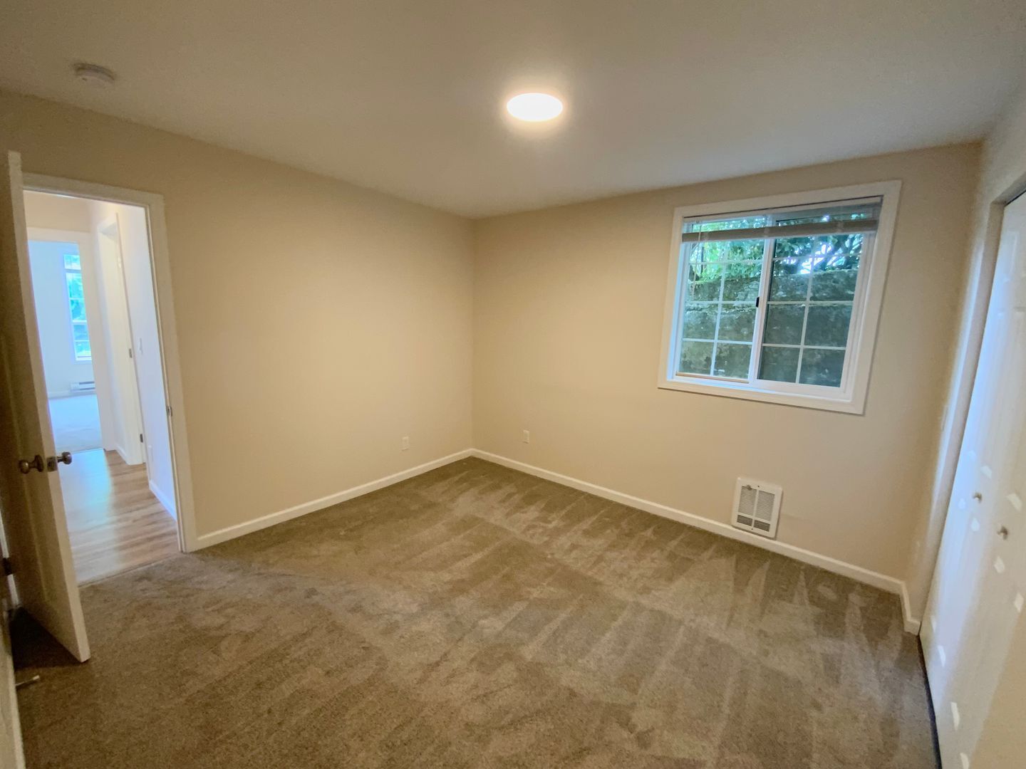 3827 Wetmore Ave - Everett - Washington - 2 bed, 1 bath rental property