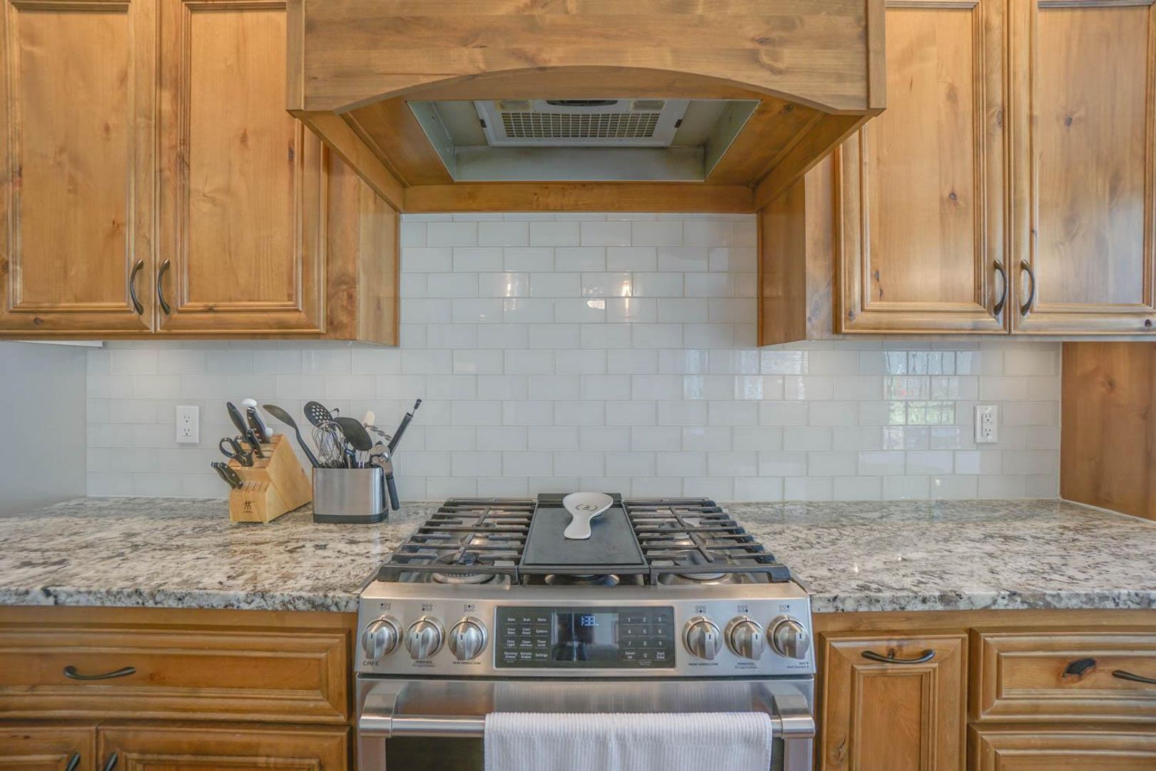 4013 NW 14th Ave - Camas - Washington - 4 bed, 3 bath rental property