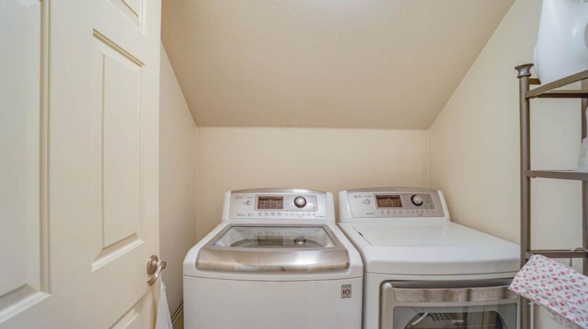 4013 NW 14th Ave - Camas - Washington - 4 bed, 3 bath rental property