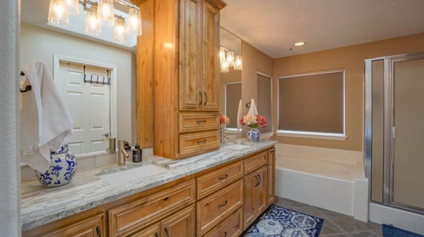 4013 NW 14th Ave - Camas - Washington - 4 bed, 3 bath rental property