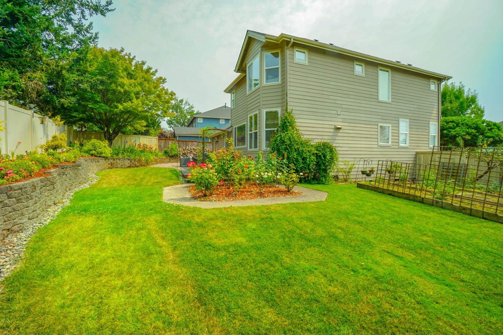 4013 NW 14th Ave - Camas - Washington - 4 bed, 3 bath rental property