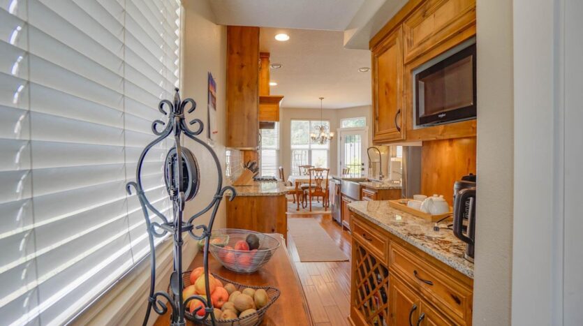 4013 NW 14th Ave - Camas - Washington - 4 bed, 3 bath rental property
