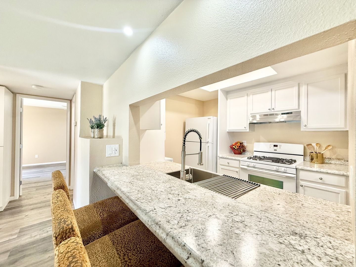 45546 Aladdin St C202 - Indio - California - 2 bed, 1 bath rental property