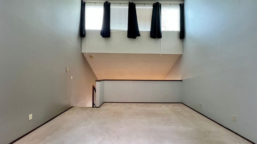 4656 SW Comus Pl - Portland - Oregon - 2 bed, 2 bath rental property