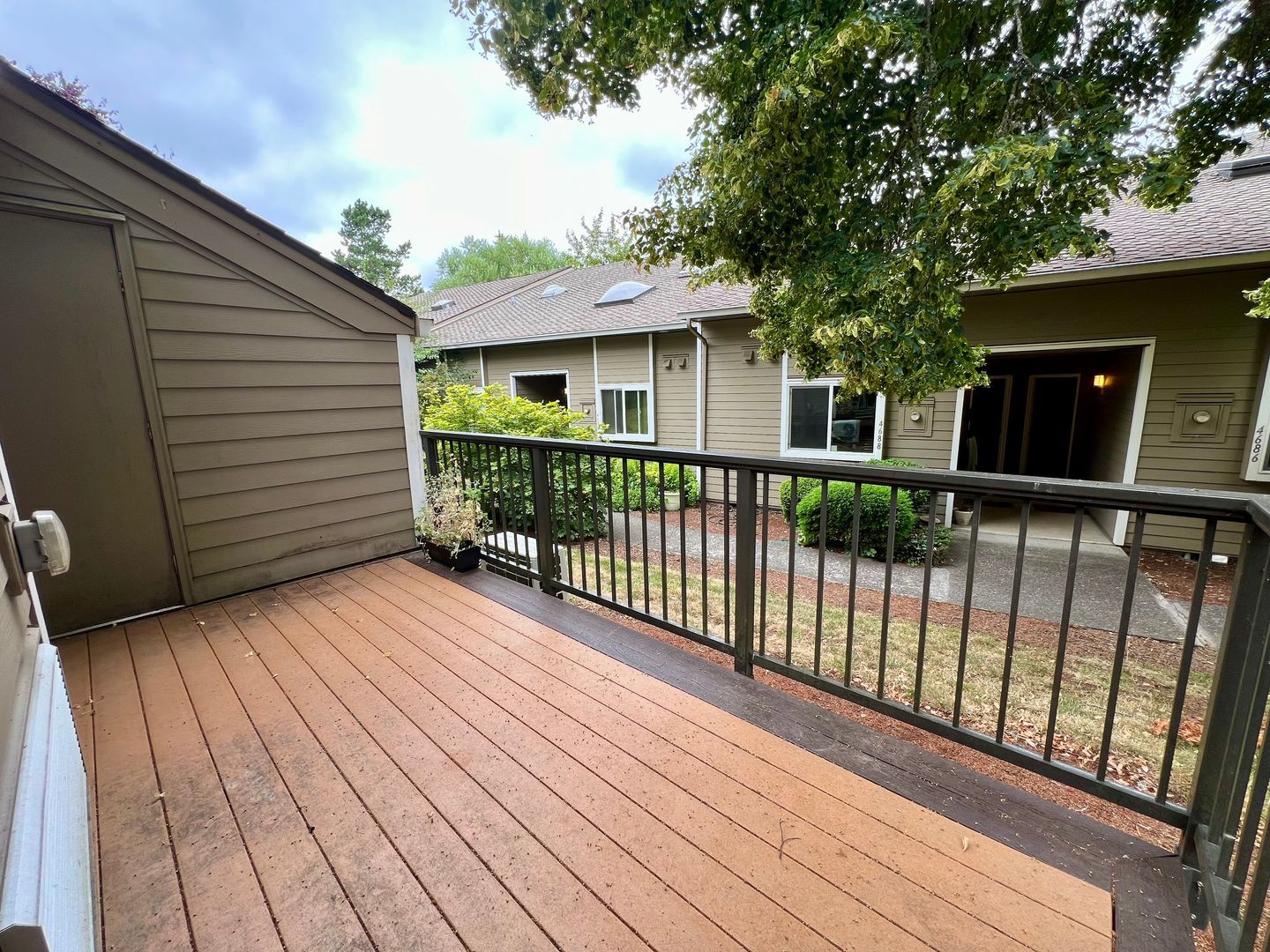 4656 SW Comus Pl - Portland - Oregon - 2 bed, 2 bath rental property