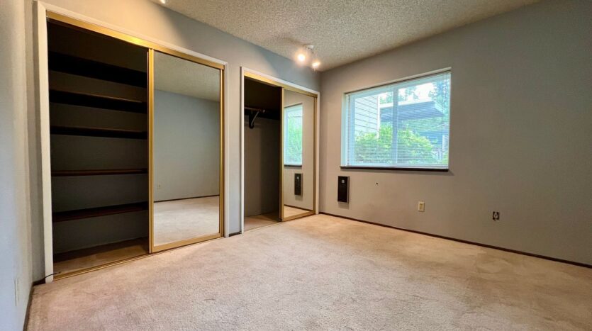 4656 SW Comus Pl - Portland - Oregon - 2 bed, 2 bath rental property