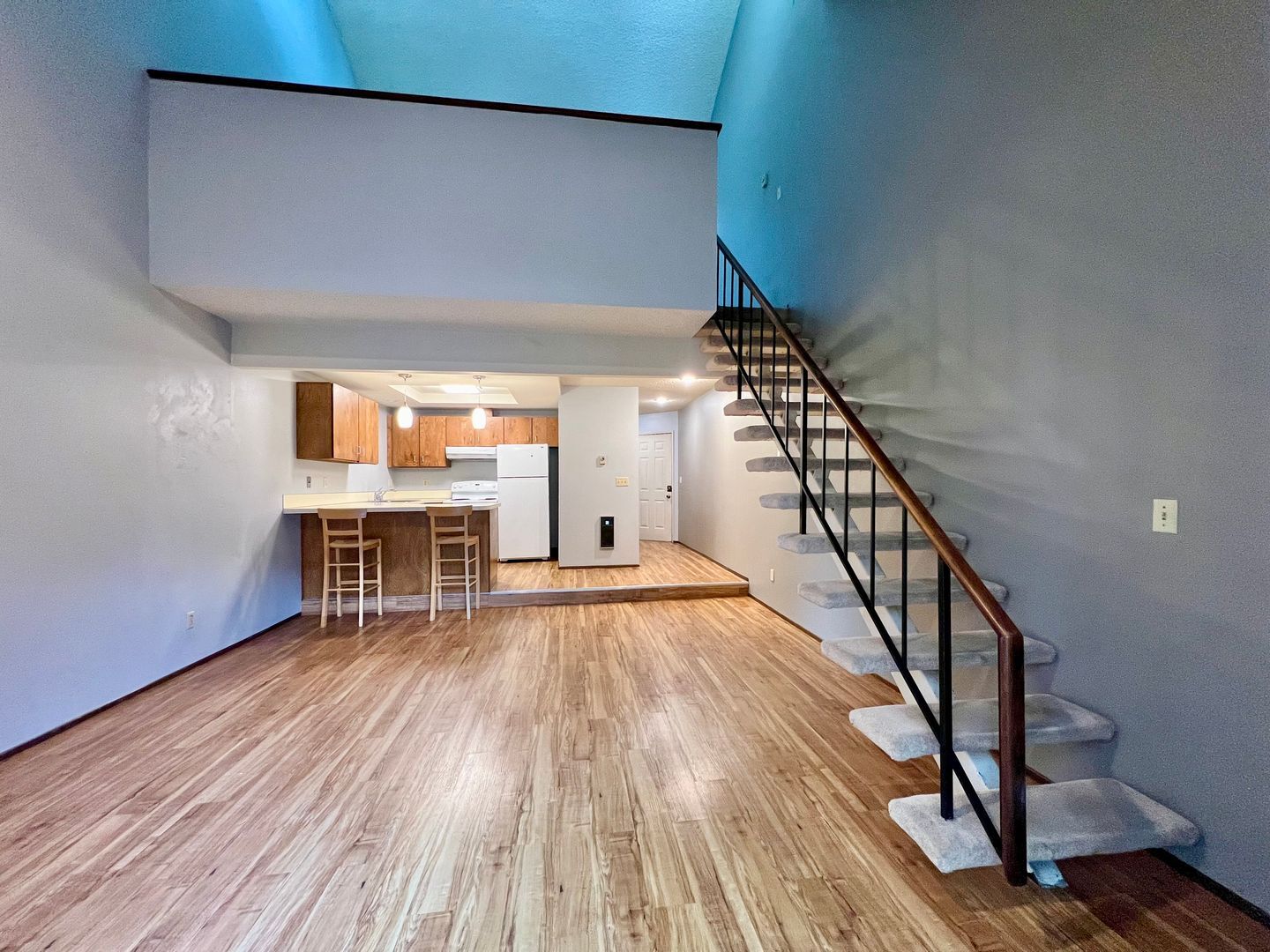 4656 SW Comus Pl - Portland - Oregon - 2 bed, 2 bath rental property