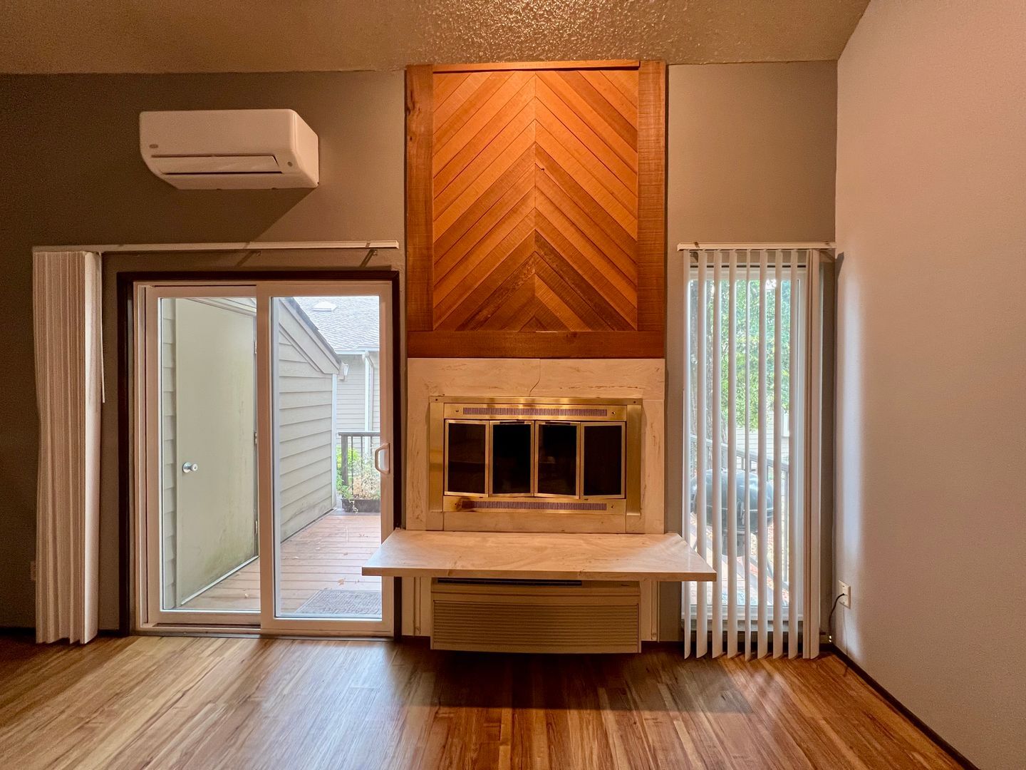 4656 SW Comus Pl - Portland - Oregon - 2 bed, 2 bath rental property