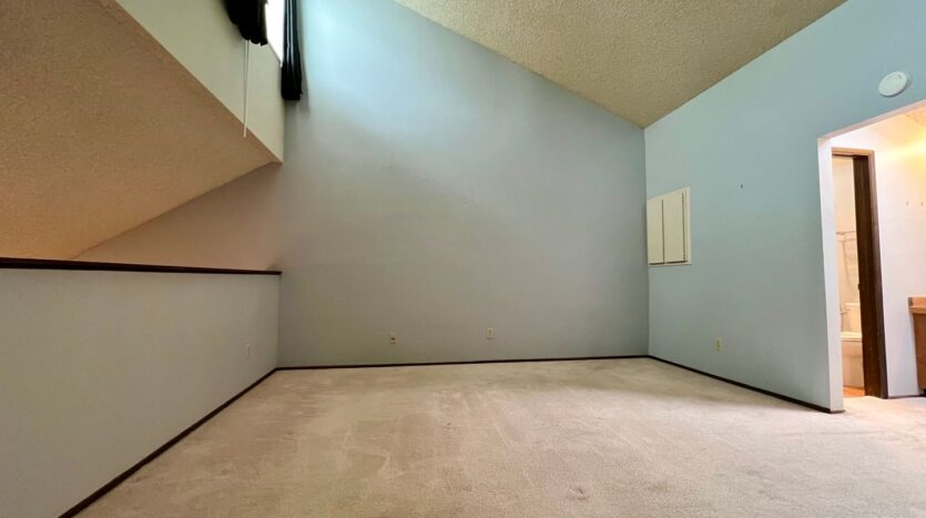 4656 SW Comus Pl - Portland - Oregon - 2 bed, 2 bath rental property