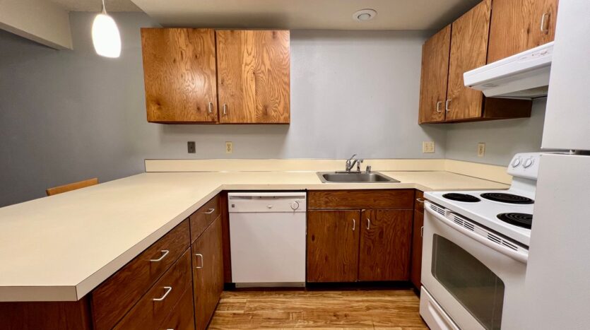 4656 SW Comus Pl - Portland - Oregon - 2 bed, 2 bath rental property