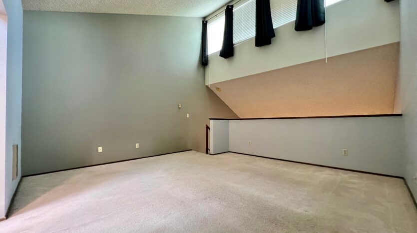 4656 SW Comus Pl - Portland - Oregon - 2 bed, 2 bath rental property