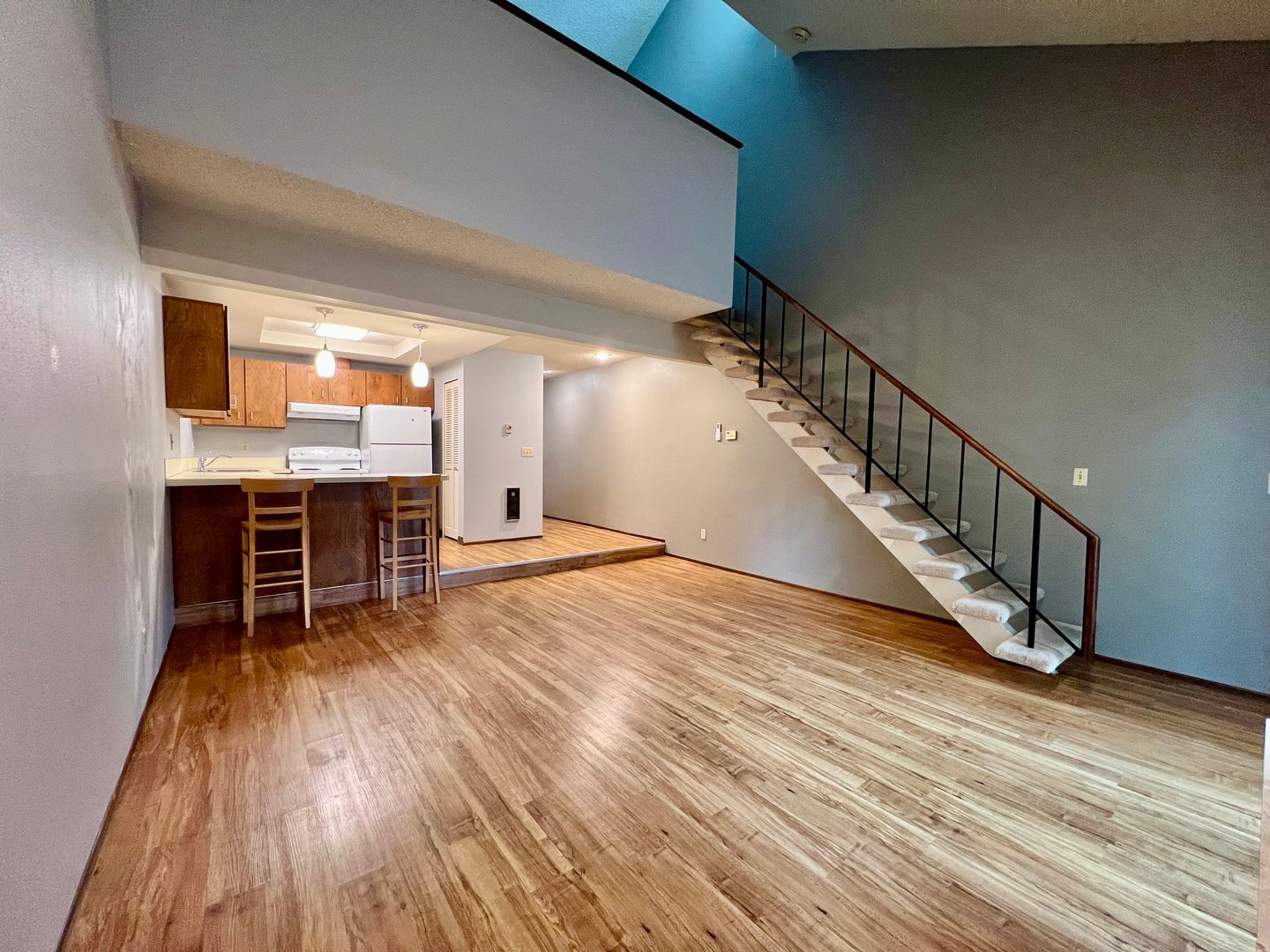 4656 SW Comus Pl - Portland - Oregon - 2 bed, 2 bath rental property