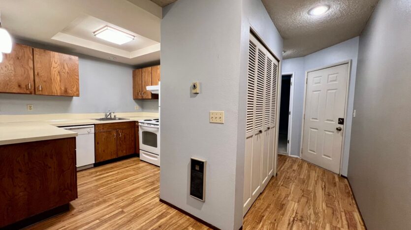 4656 SW Comus Pl - Portland - Oregon - 2 bed, 2 bath rental property