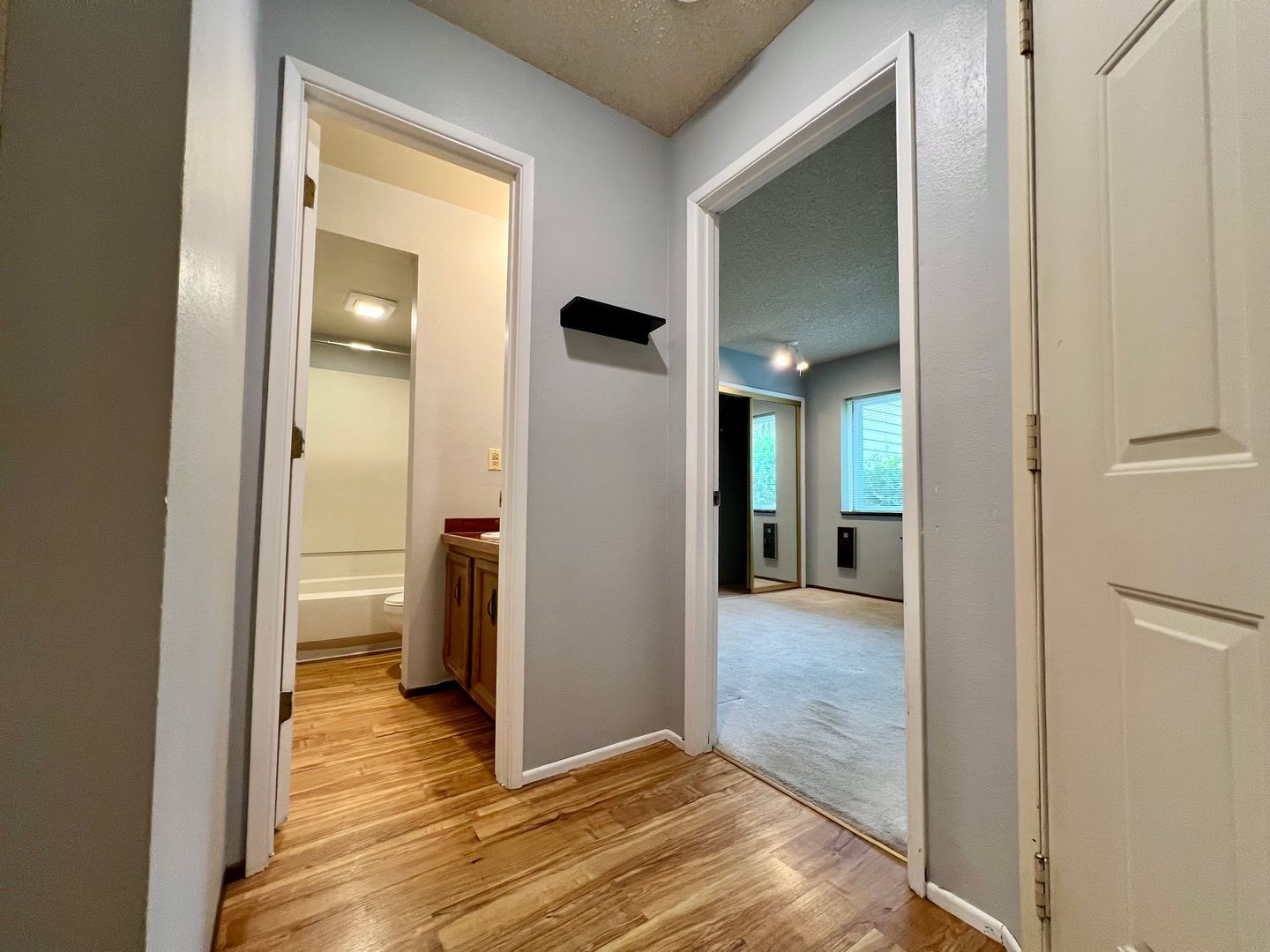 4656 SW Comus Pl - Portland - Oregon - 2 bed, 2 bath rental property