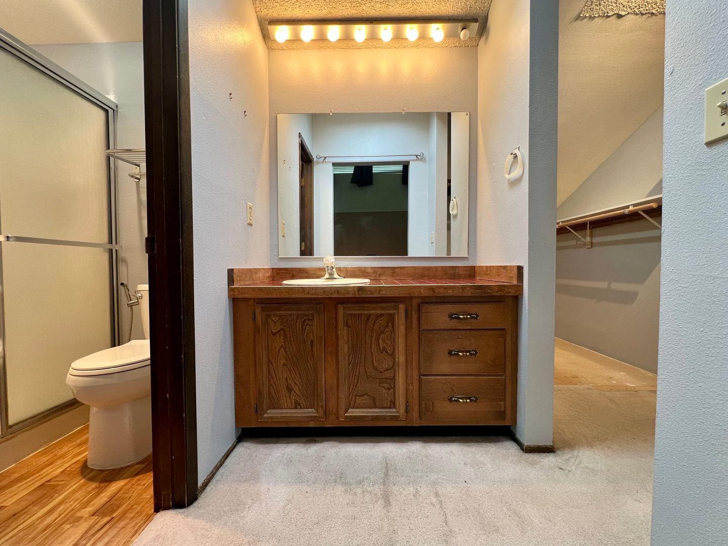 4656 SW Comus Pl - Portland - Oregon - 2 bed, 2 bath rental property