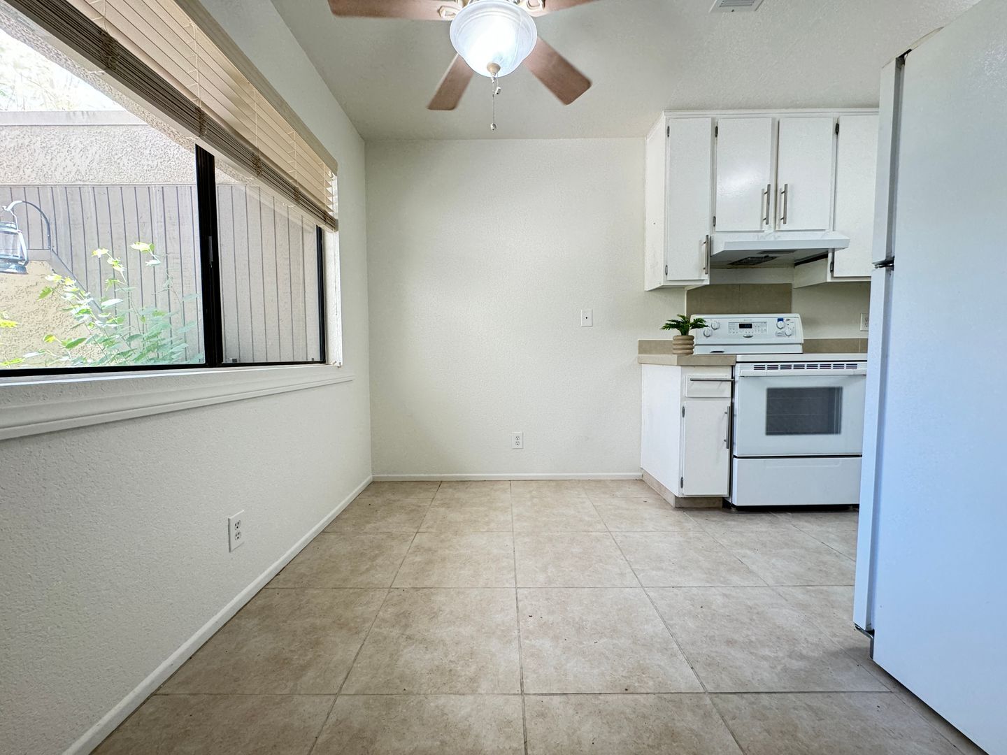 473 Bradshaw Ln - Palm Springs - California - 2 bed, 2 bath rental property
