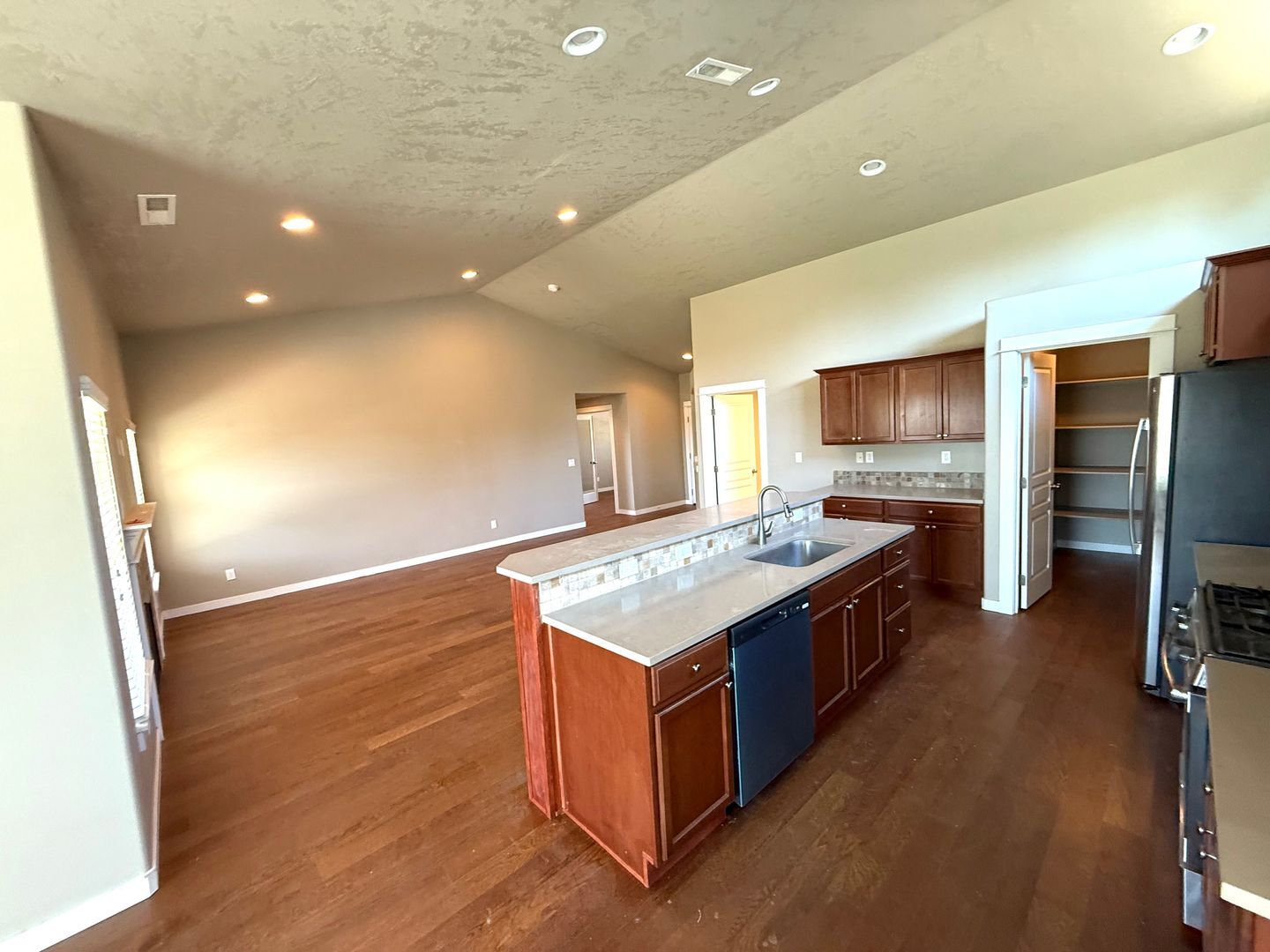 4832 SW Volcano Avenue - Redmond - Oregon - 3 bed, 2 bath rental property