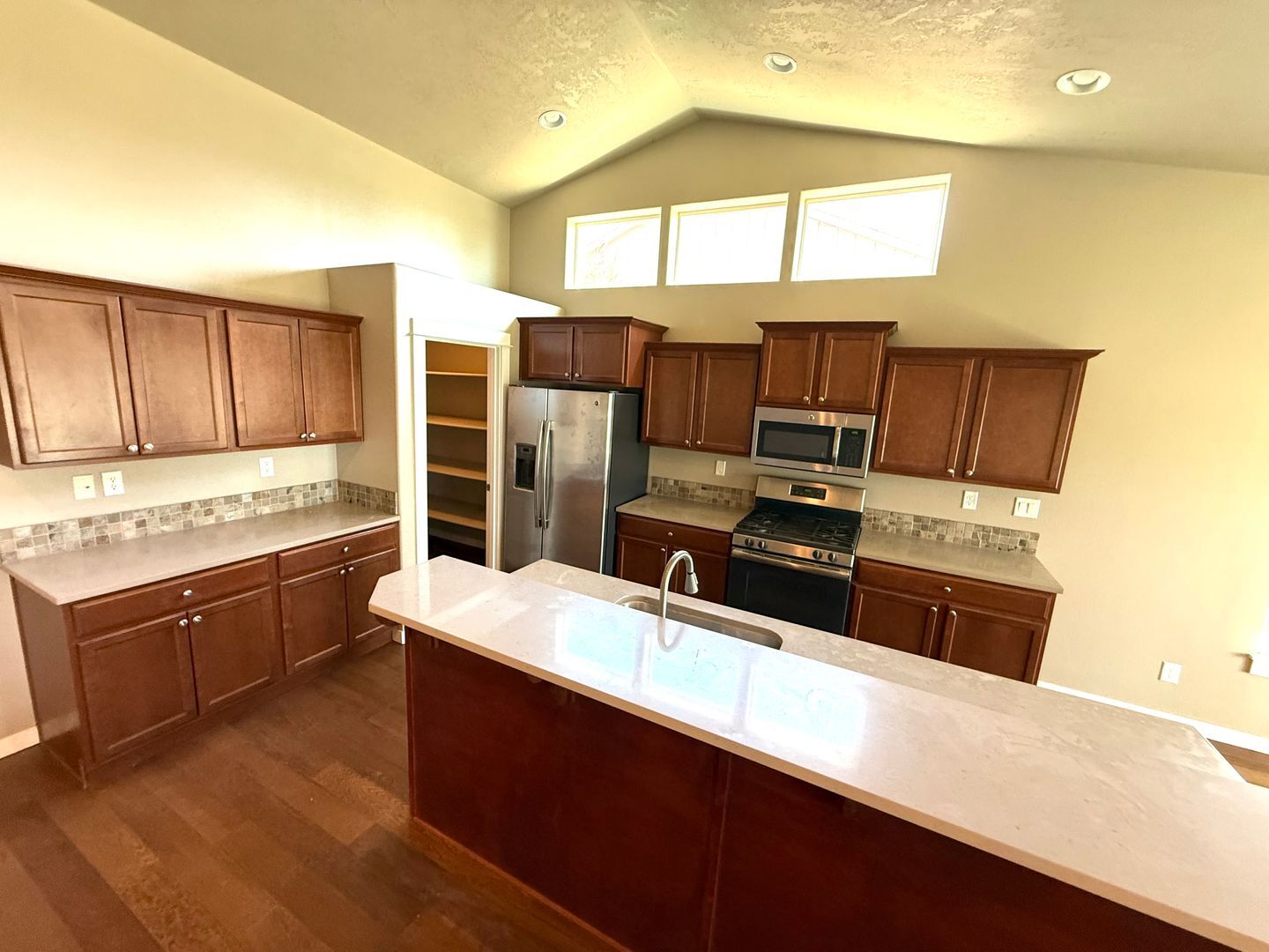 4832 SW Volcano Avenue - Redmond - Oregon - 3 bed, 2 bath rental property