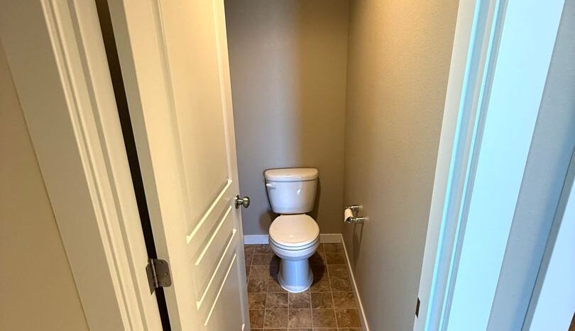 4832 SW Volcano Avenue - Redmond - Oregon - 3 bed, 2 bath rental property