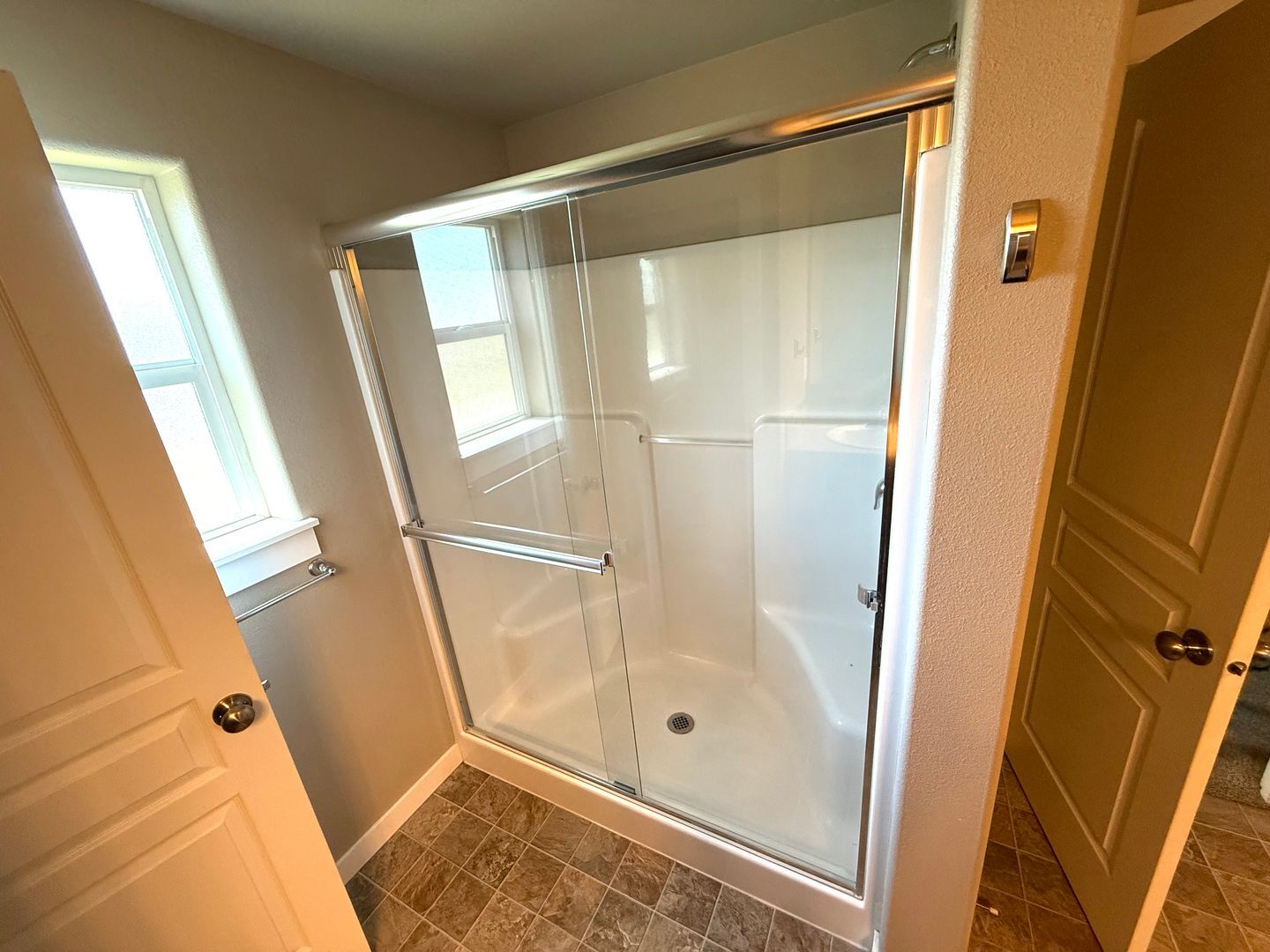 4832 SW Volcano Avenue - Redmond - Oregon - 3 bed, 2 bath rental property