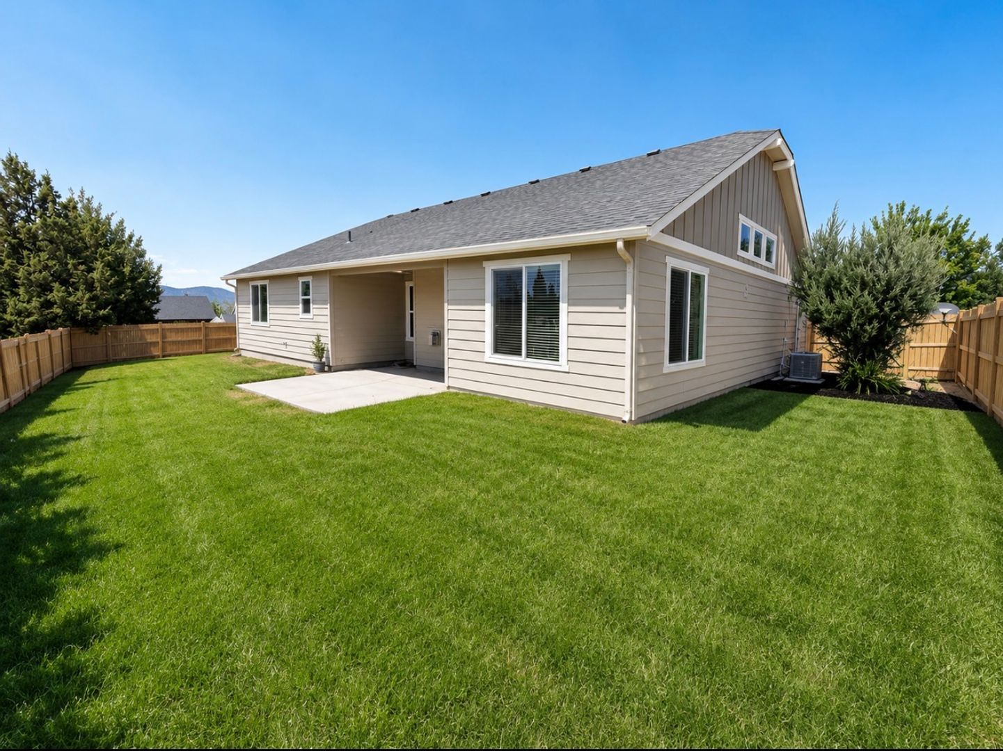 4832 SW Volcano Avenue - Redmond - Oregon - 3 bed, 2 bath rental property