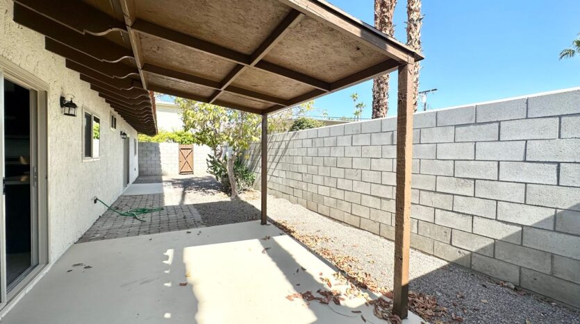 561 Desert View Dr Apt 4 - Palm Springs - California - 1 bed, 1 bath rental property