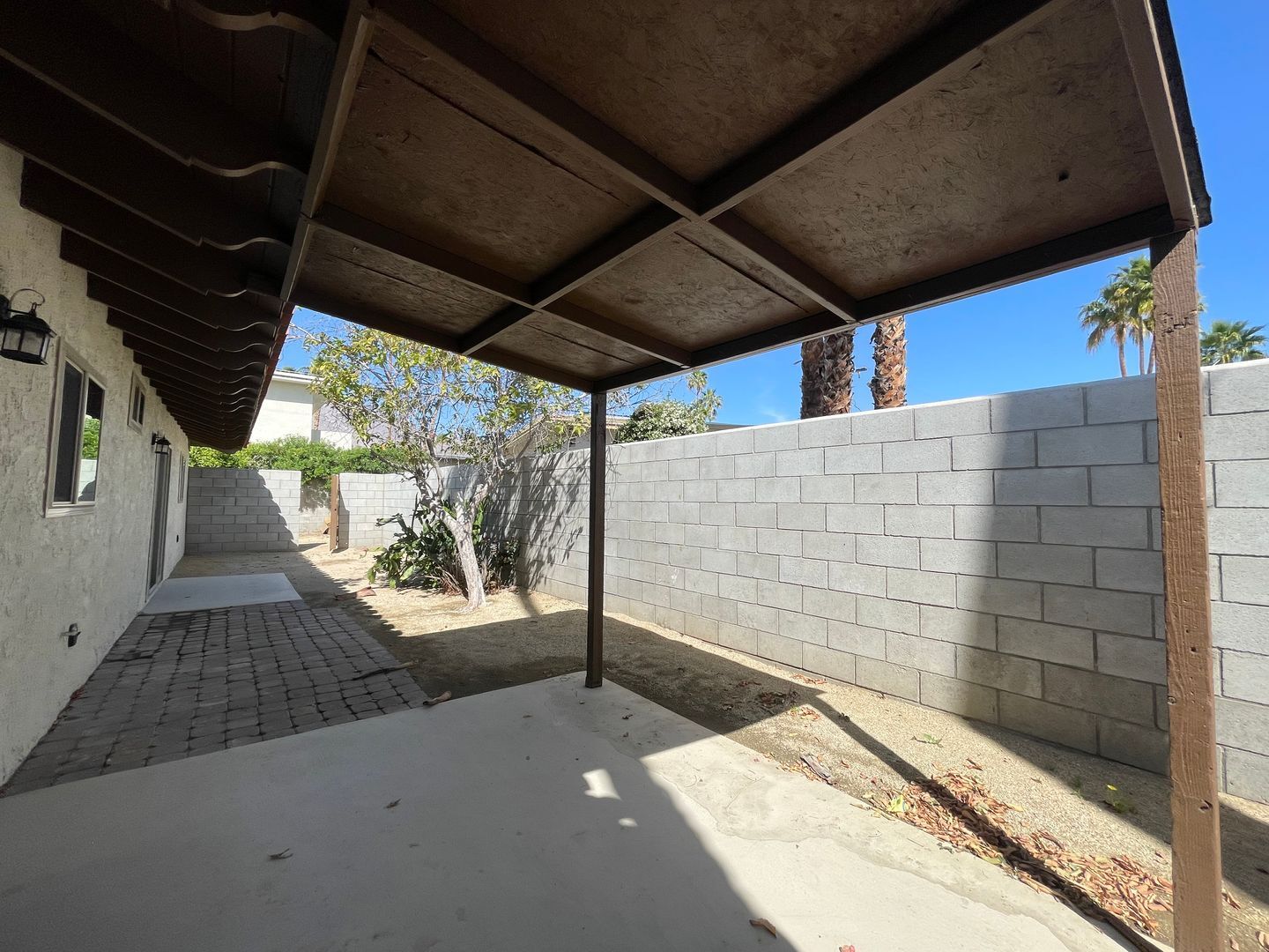 561 Desert View Dr Apt 4 - Palm Springs - California - 1 bed, 1 bath rental property