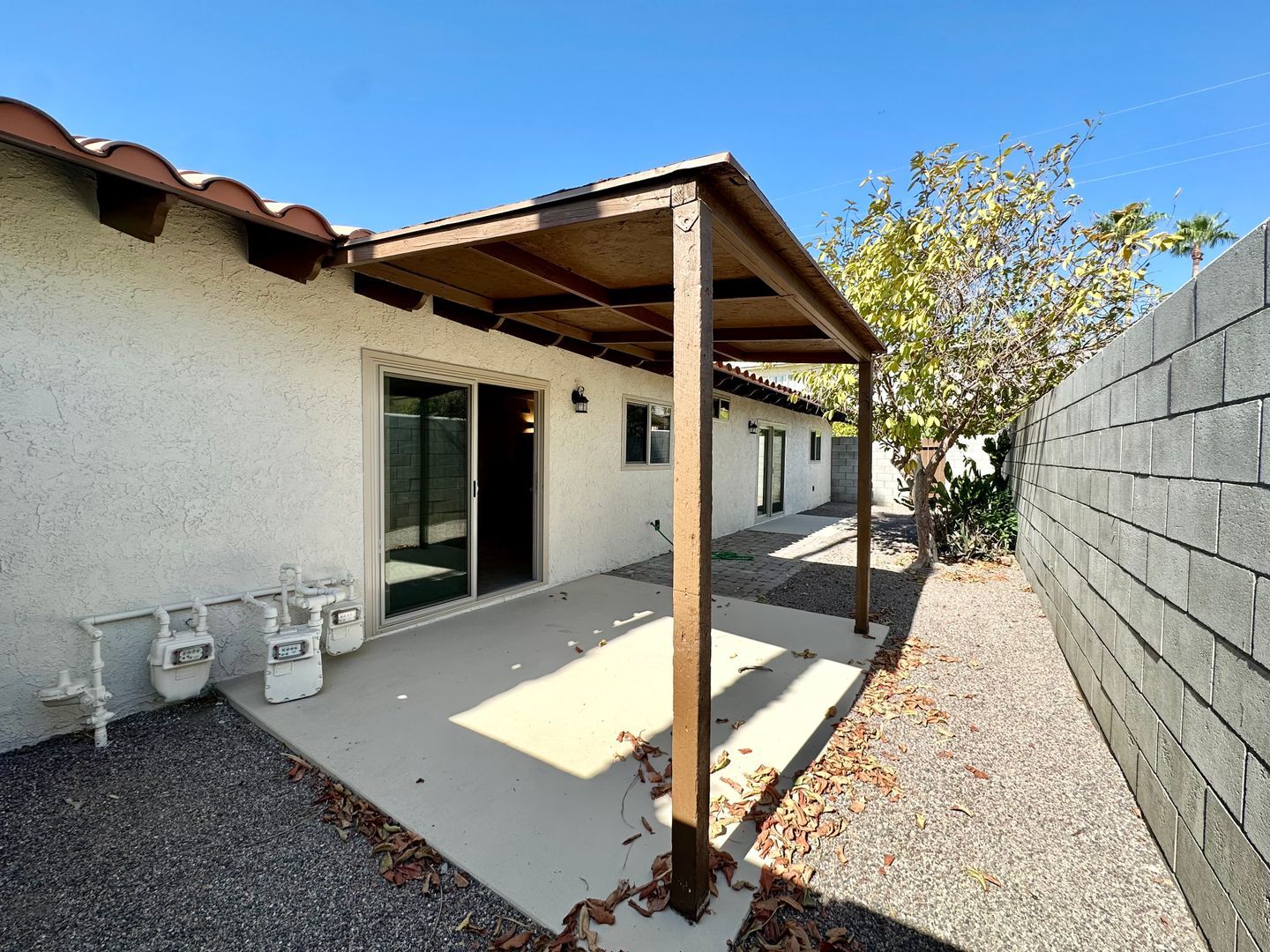 561 Desert View Dr Apt 4 - Palm Springs - California - 1 bed, 1 bath rental property