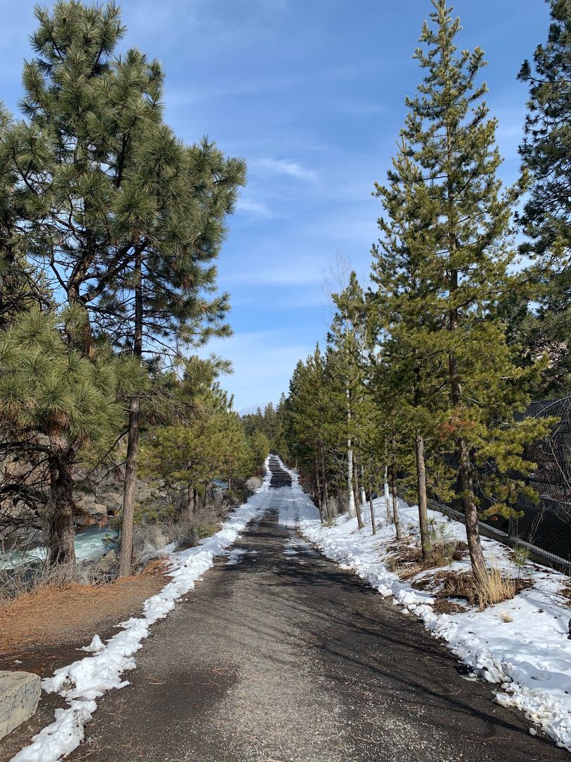 61166 Snowbrush Dr - Bend - Oregon - 3 bed, 2.5 bath rental property