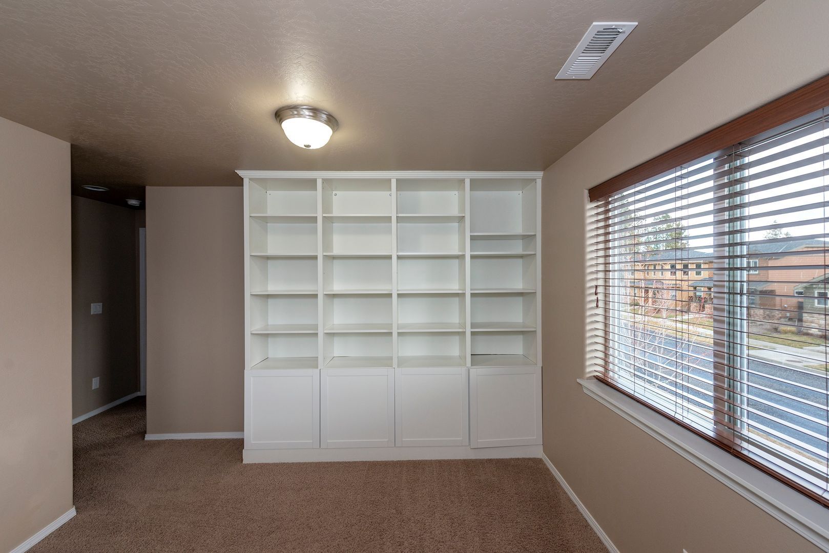 61166 Snowbrush Dr - Bend - Oregon - 3 bed, 2.5 bath rental property