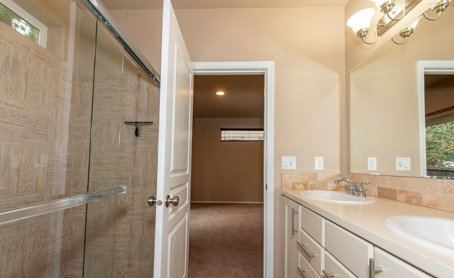 61166 Snowbrush Dr - Bend - Oregon - 3 bed, 2.5 bath rental property