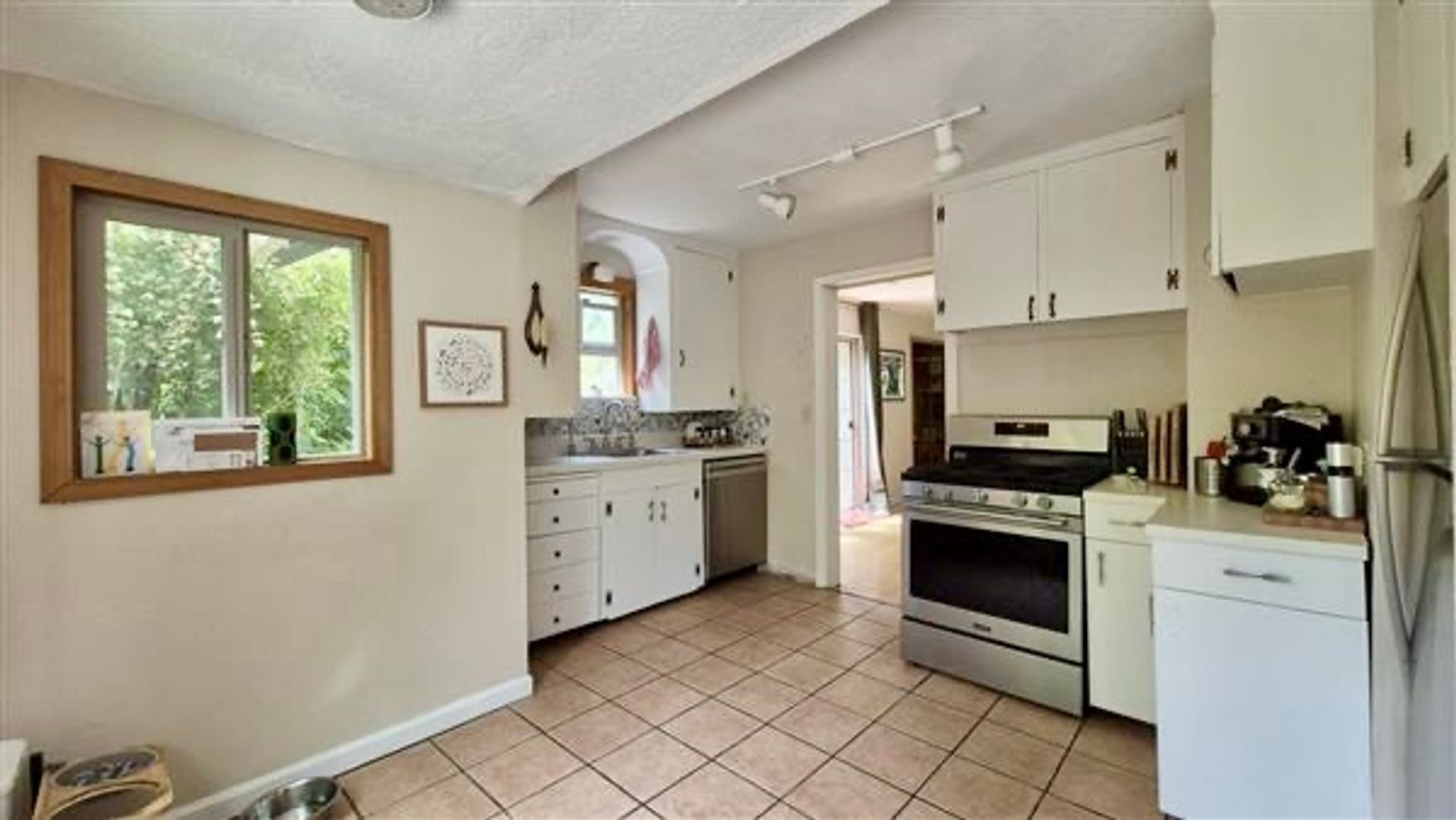 7330 SW 53rd - Portland - Oregon - 3 bed, 1.5 bath rental property