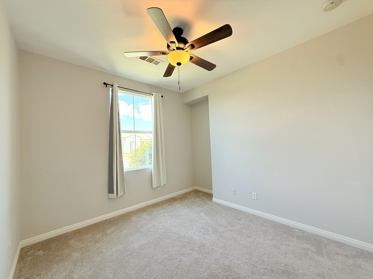 80435 Atherstone Dr - Indio - California - 3 bed, 2 bath rental property