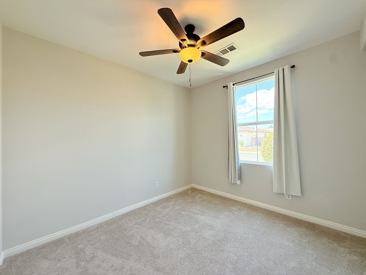 80435 Atherstone Dr - Indio - California - 3 bed, 2 bath rental property
