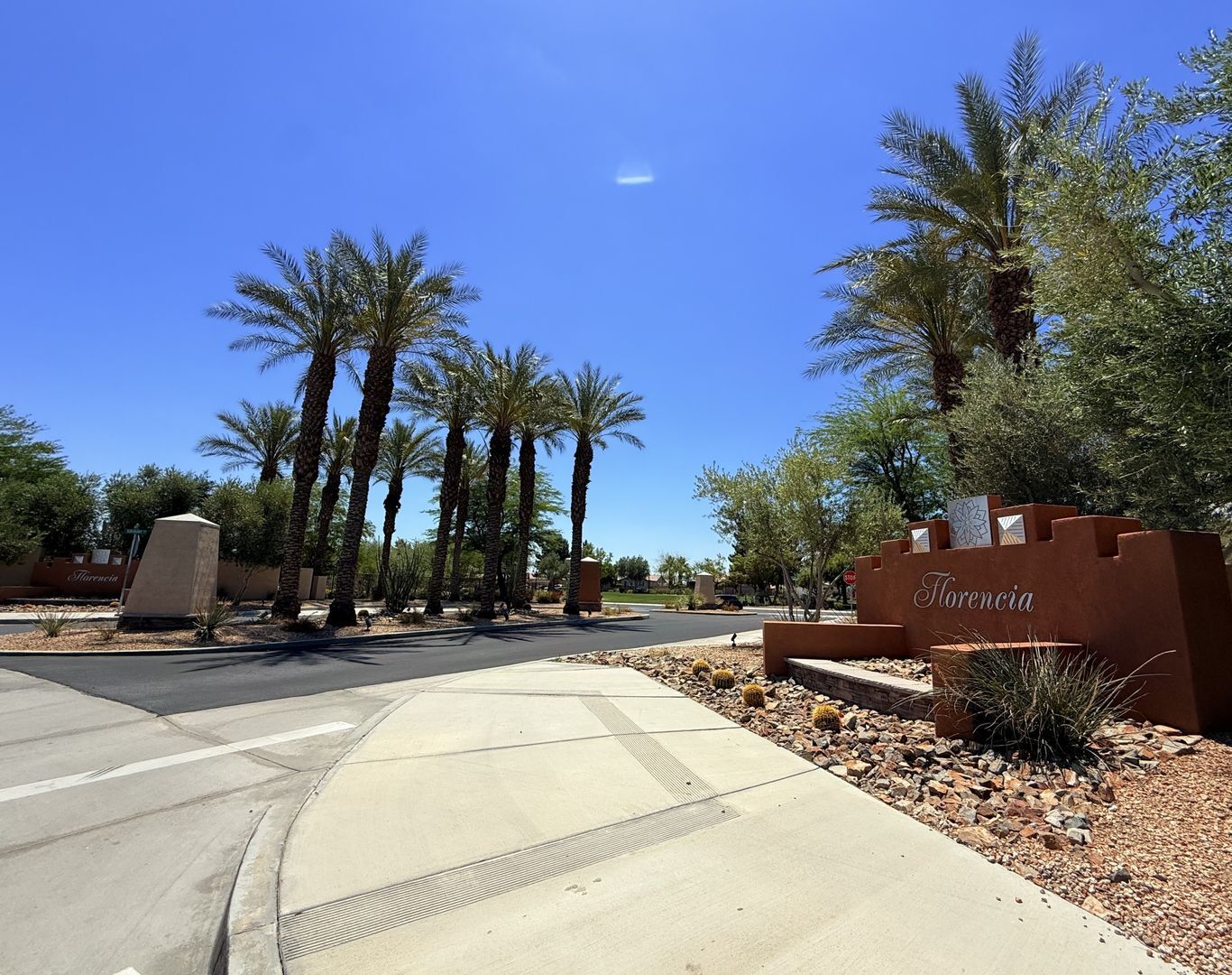 80435 Atherstone Dr - Indio - California - 3 bed, 2 bath rental property