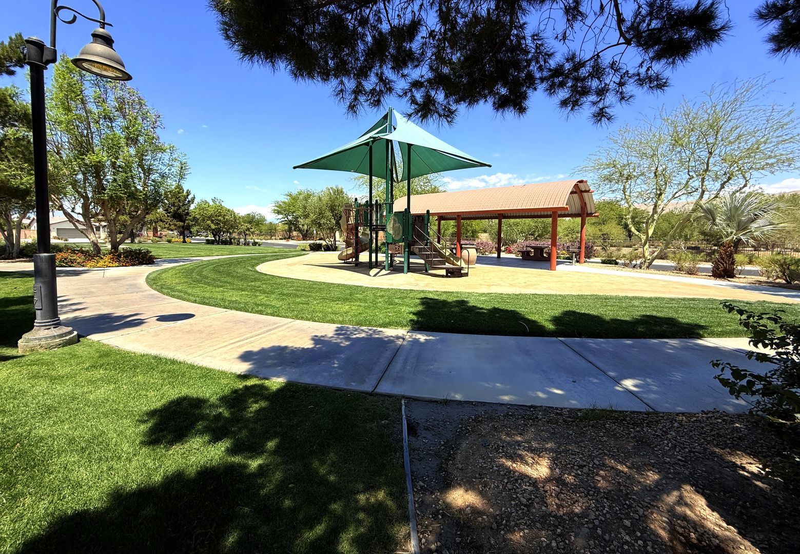 80435 Atherstone Dr - Indio - California - 3 bed, 2 bath rental property