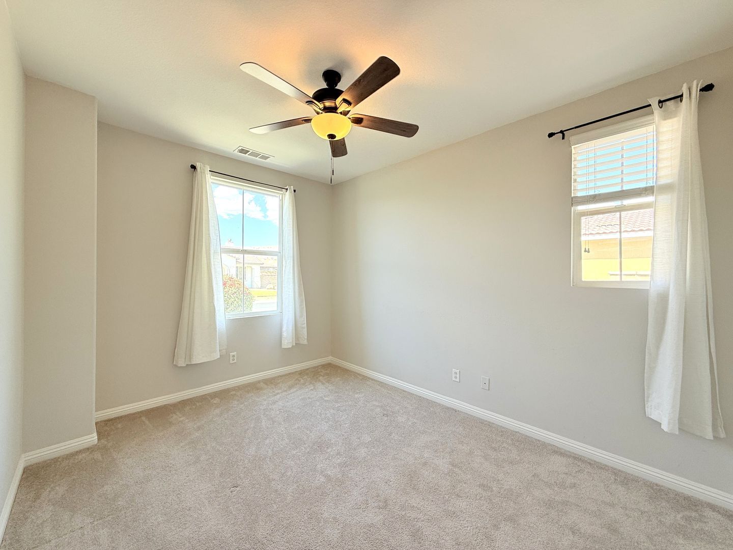 80435 Atherstone Dr - Indio - California - 3 bed, 2 bath rental property