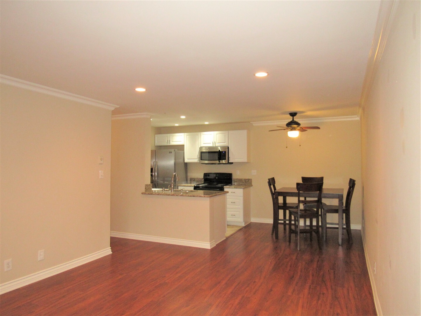 8163 Redlands St. Unit 5 - Los Angeles - California - 1 bed, 1 bath rental property