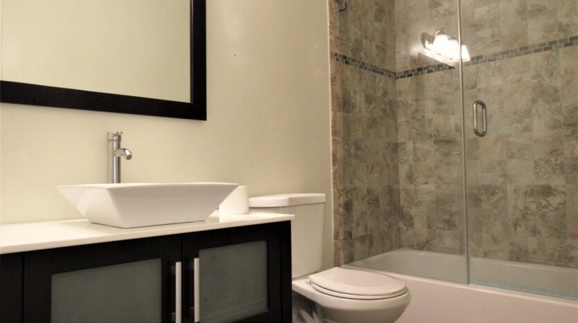 8163 Redlands St. Unit 5 - Los Angeles - California - 1 bed, 1 bath rental property