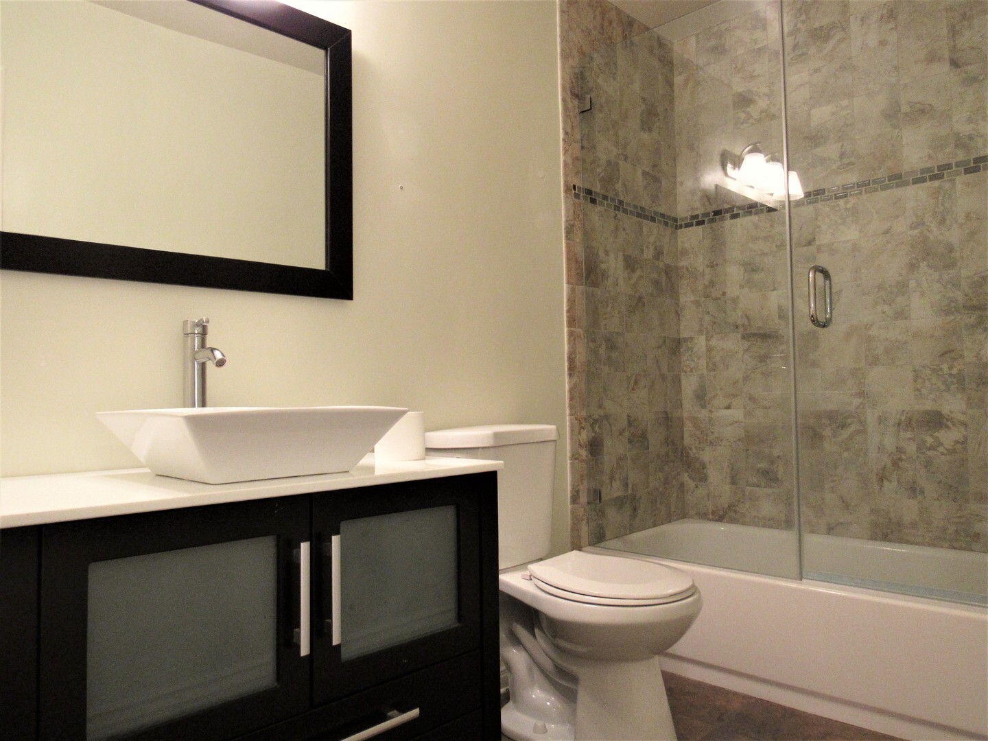 8163 Redlands St. Unit 5 - Los Angeles - California - 1 bed, 1 bath rental property
