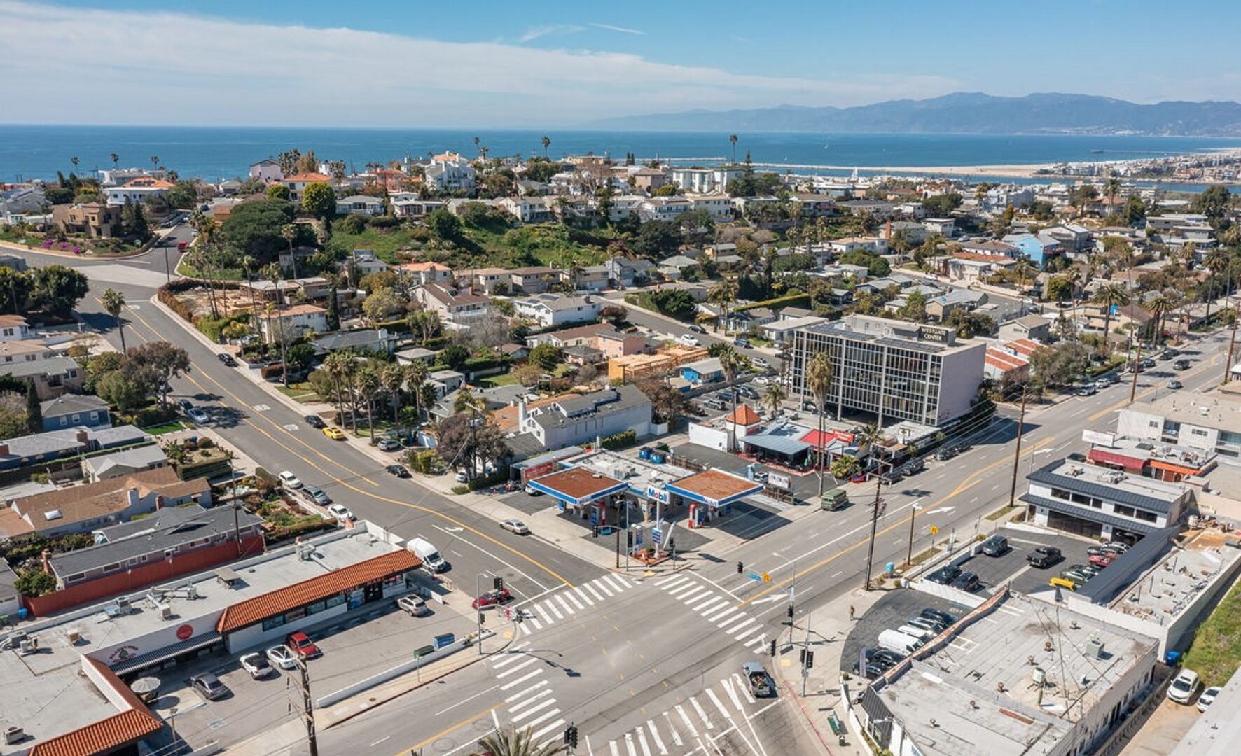8163 Redlands St. Unit 5 - Los Angeles - California - 1 bed, 1 bath rental property