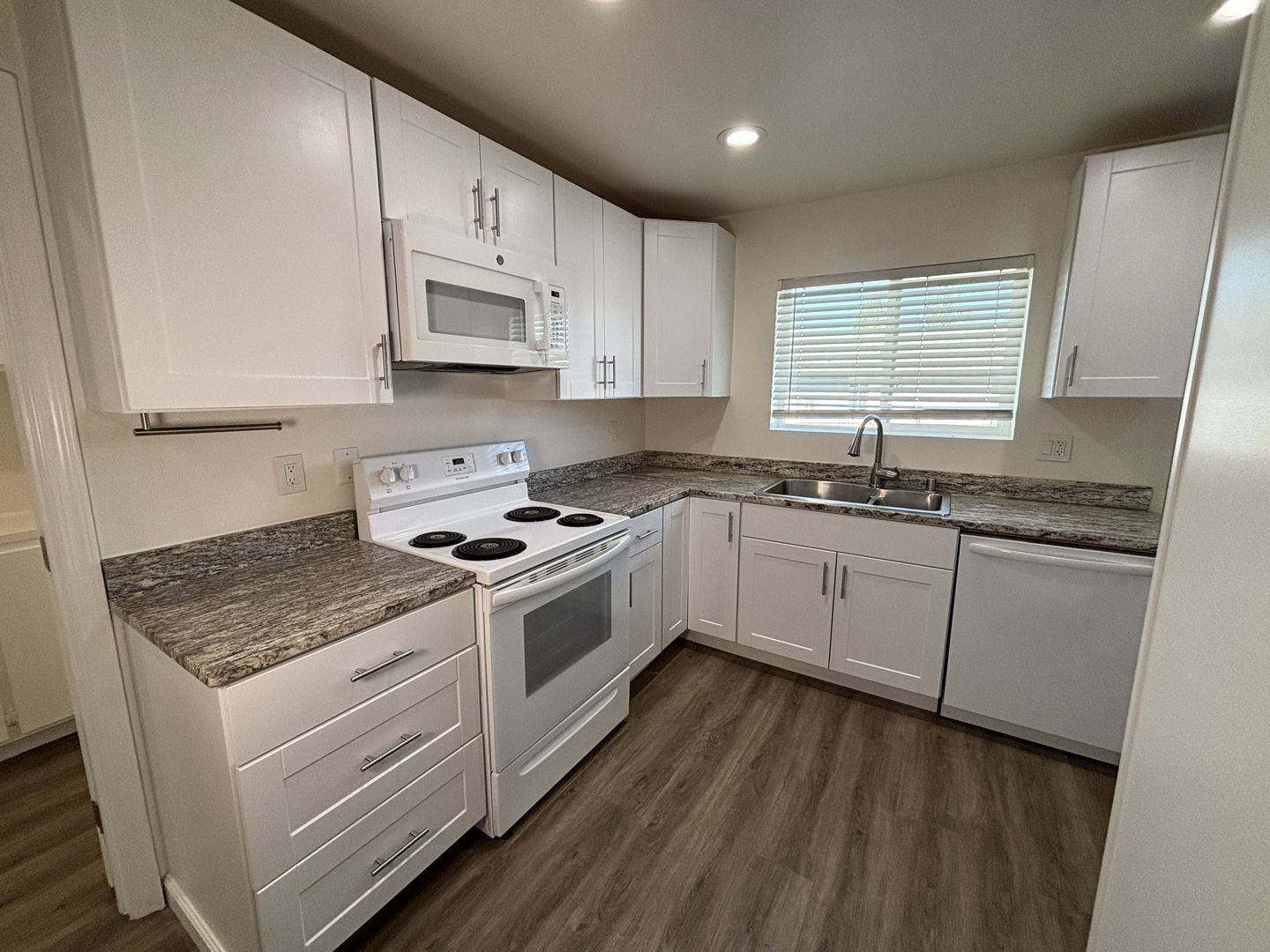 821 Old Stage Rd - Fallbrook - California - 2 bed, 2 bath rental property